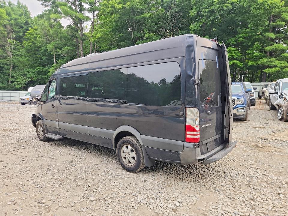 60933626 :رقم المزاد ، 8BRPE8DD8GE127571 vin ، 2016 Mercedes-benz Sprinter مزاد بيع