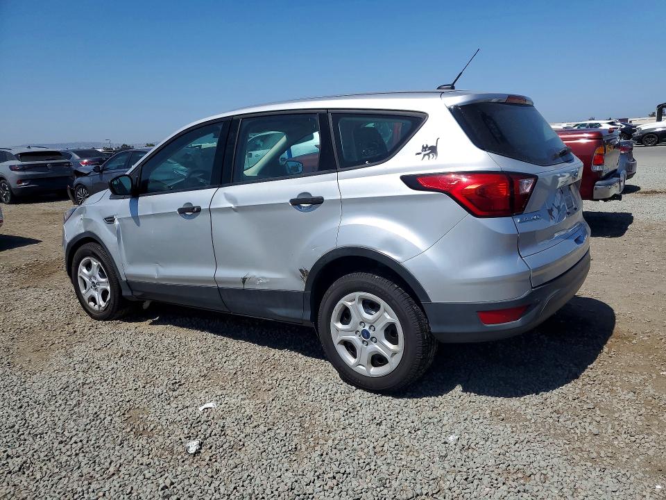 60066346 :رقم المزاد ، 1FMCU0F74KUB63103 vin ، 2019 Ford Escape مزاد بيع