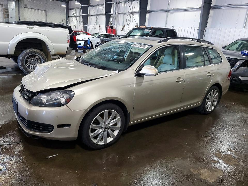 60869596 :رقم المزاد ، 3VWPL7AJ5DM643899 vin ، 2013 Volkswagen Jetta مزاد بيع