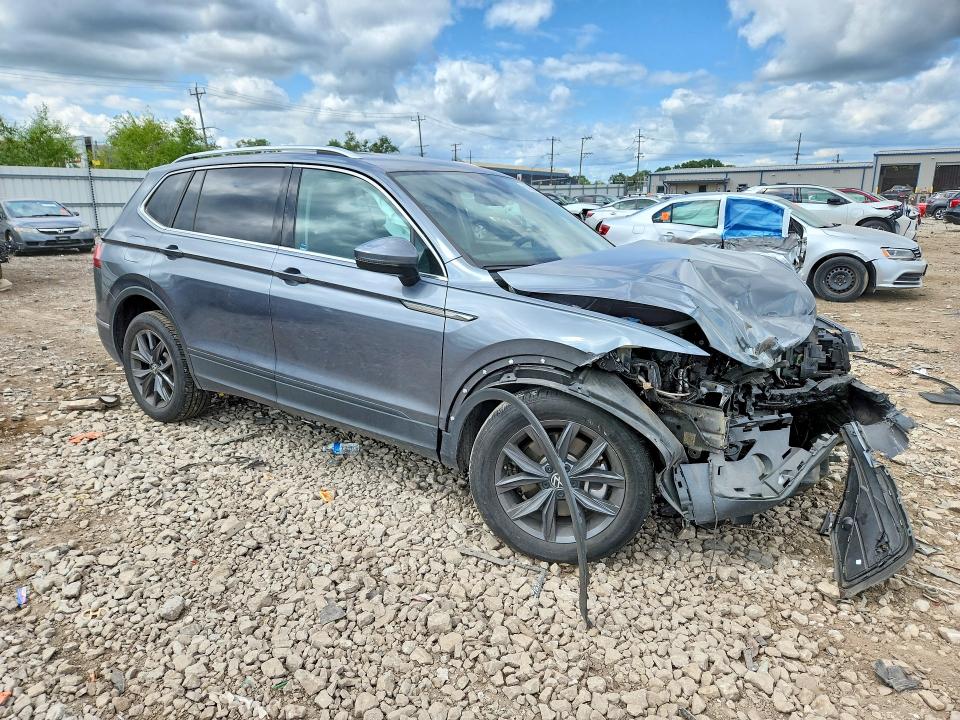 61950566 :رقم المزاد ، 3VV3B7AX1PM084480 vin ، 2023 Volkswagen Tiguan مزاد بيع