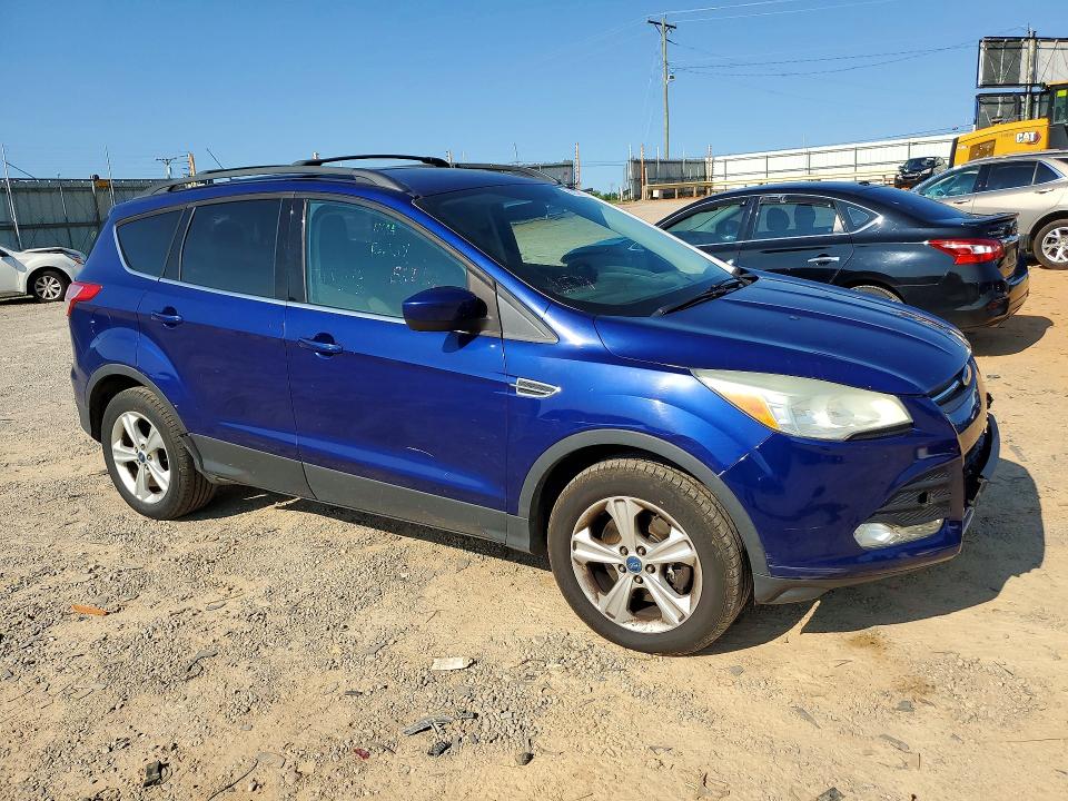 2013 Ford Escape მანქანა იყიდება აუქციონზე, vin: 1FMCU9G90DUC95573, აუქციონის ნომერი: 61937716