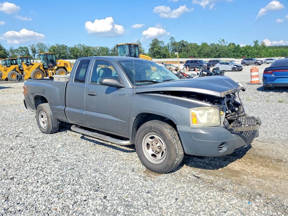 61224956 :رقم المزاد ، 1D7HE22K05S184520 vin ، 2005 Dodge Dakota مزاد بيع