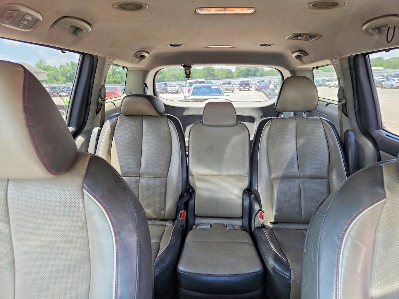 61092396 :رقم المزاد ، KNDMB5C11J6425383 vin ، 2018 Kia Sedona مزاد بيع