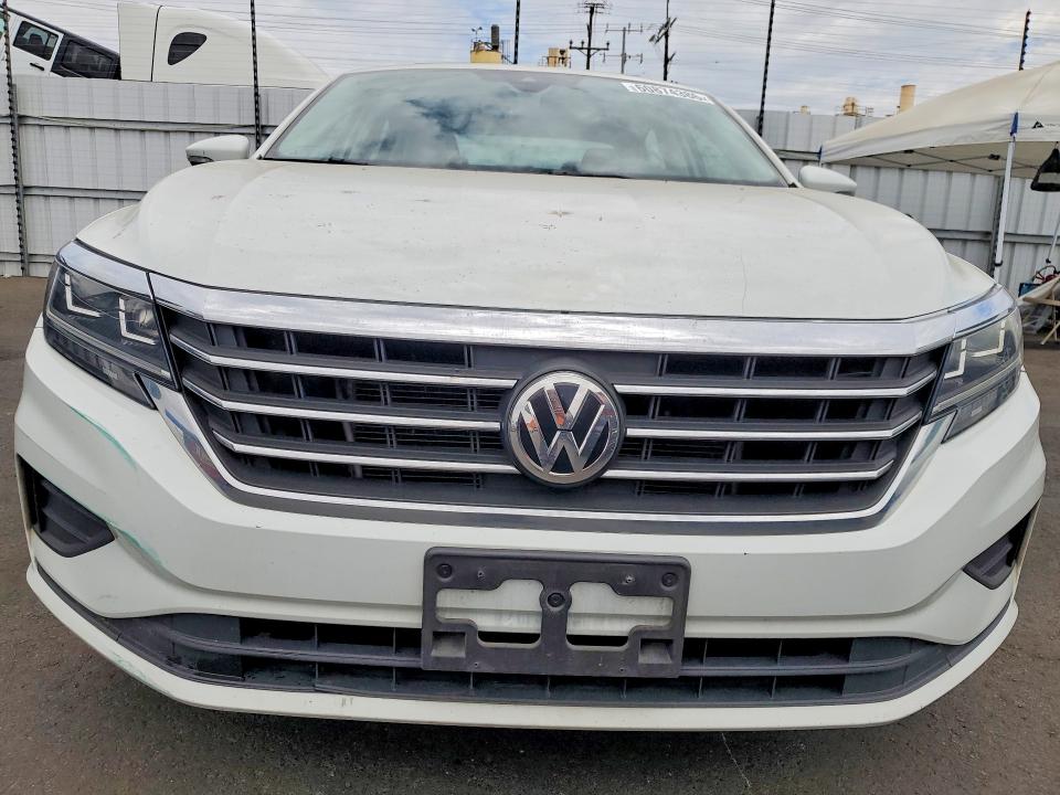 Продаж на аукціоні авто 2022 Volkswagen Passat, vin: 1VWSA7A3XNC004258, номер лоту: 60874386