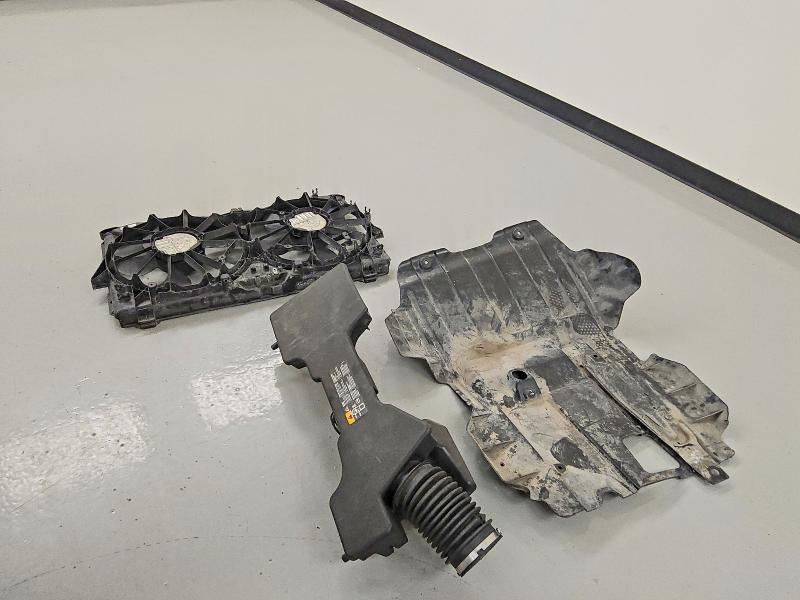 2018 Chevrolet Silverado მანქანა იყიდება აუქციონზე, vin: 3GCUCRER1JG277340, აუქციონის ნომერი: 62731876