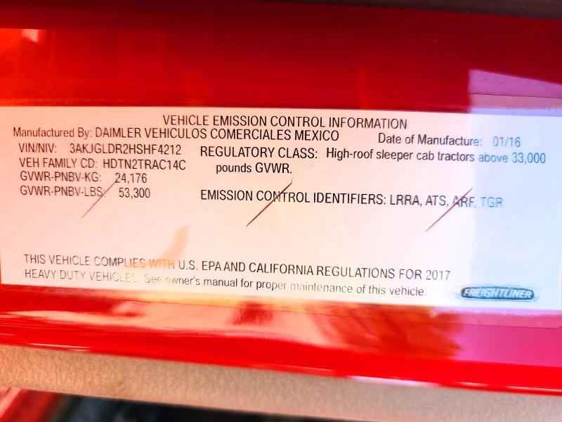 Auction sale of the 2017 Freightliner Cascadia 125, vin: 3AKJGLDR2HSHF4212, lot number: 62141646
