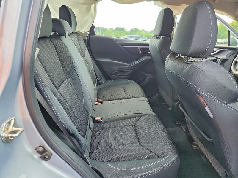 62103546 :رقم المزاد ، JF2SKADC0MH418984 vin ، 2021 Subaru Forester مزاد بيع