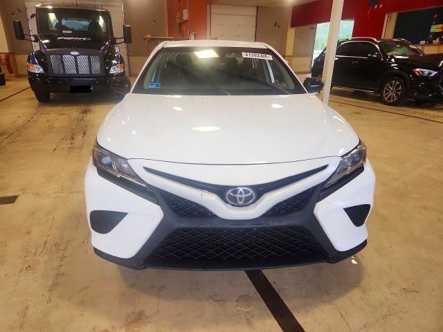 2019 Toyota Camry მანქანა იყიდება აუქციონზე, vin: 4T1B11HK4KU261902, აუქციონის ნომერი: 61393386