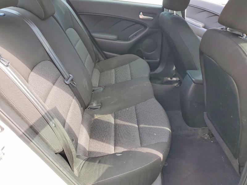 2017 Kia Forte მანქანა იყიდება აუქციონზე, vin: 3KPFK4A79HE150795, აუქციონის ნომერი: 63643896