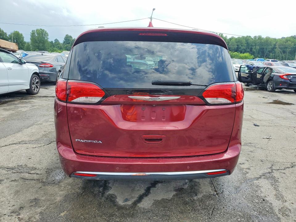 59899586 :رقم المزاد ، 2C4RC1EG2HR614432 vin ، 2017 Chrysler Pacifica مزاد بيع