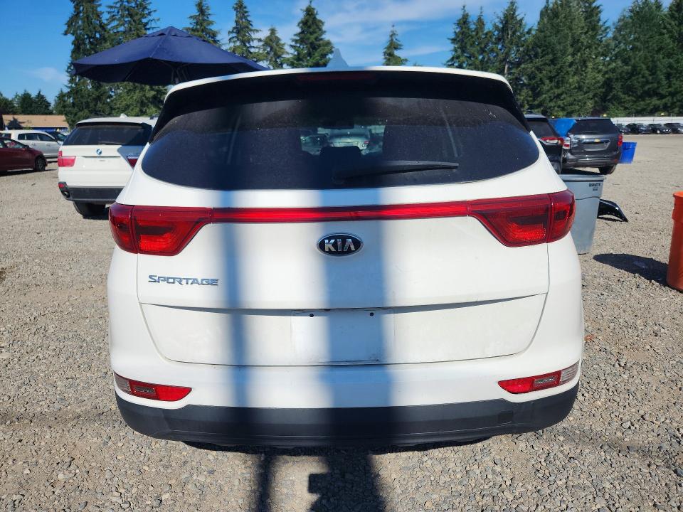 59379216 :رقم المزاد ، KNDPMCAC7H7207775 vin ، 2017 Kia Sportage مزاد بيع