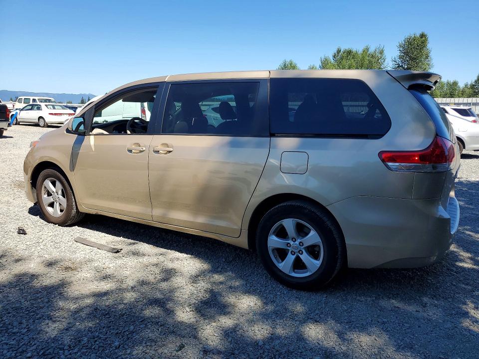 63014026 :رقم المزاد ، 5TDKA3DC8BS007774 vin ، 2011 Toyota Sienna مزاد بيع