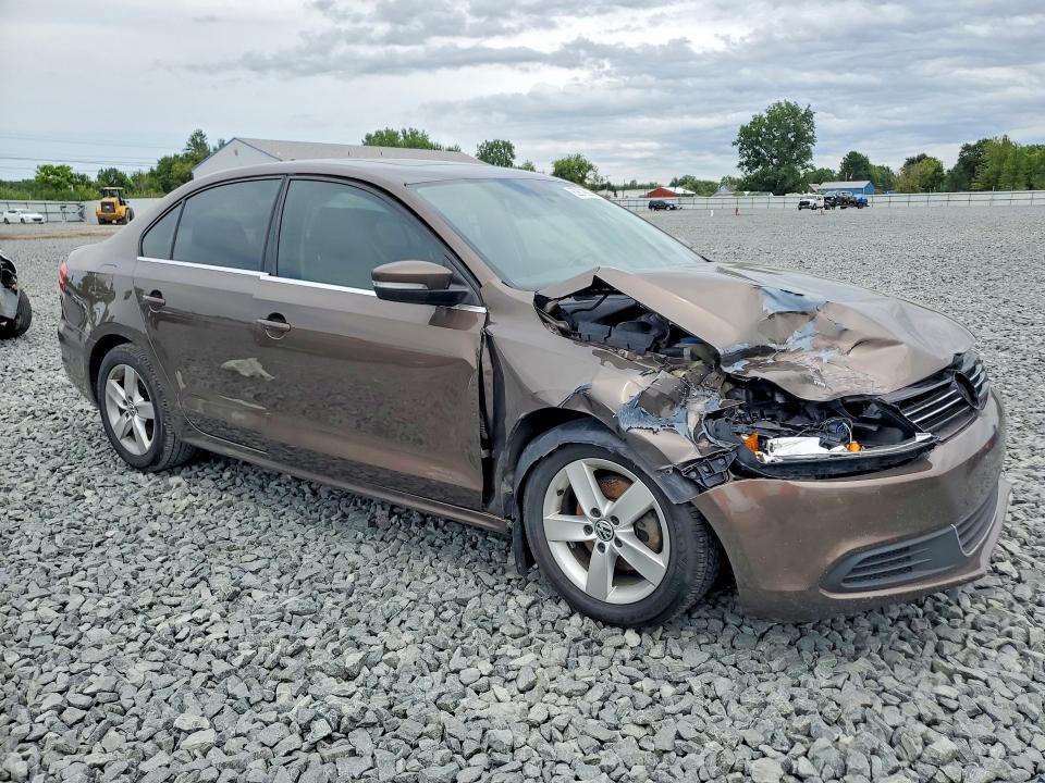 2014 Volkswagen Jetta მანქანა იყიდება აუქციონზე, vin: 3VW3L7AJ8EM383921, აუქციონის ნომერი: 62679836