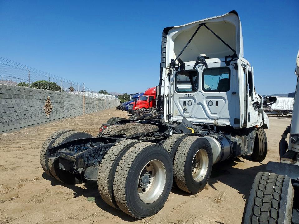 2021 Freightliner Cascadia 116 მანქანა იყიდება აუქციონზე, vin: 3AKJHTDV3MDMS8011, აუქციონის ნომერი: 62924626