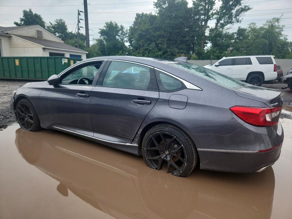 60239526 :رقم المزاد ، 1HGCV2F59KA010733 vin ، 2019 Honda Accord مزاد بيع