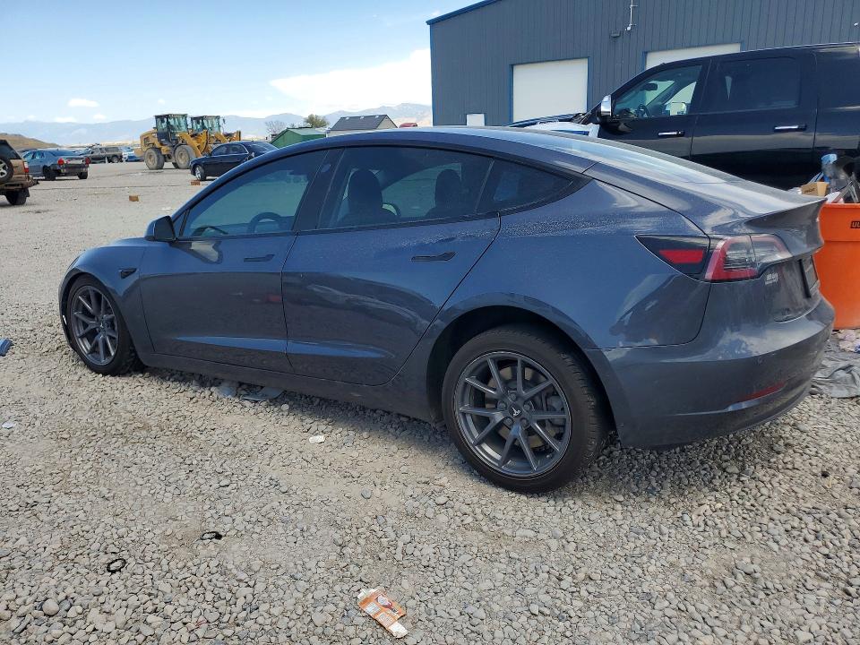 59890946 :رقم المزاد ، 5YJ3E1EA0NF194415 vin ، 2022 Tesla Model 3 مزاد بيع