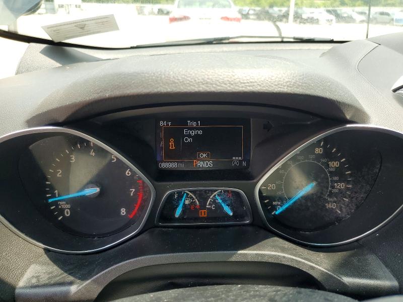 62125796 :رقم المزاد ، 1FMCU9J91HUD37442 vin ، 2017 Ford Escape مزاد بيع
