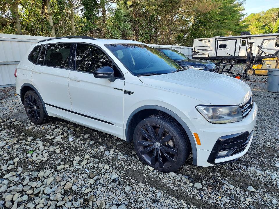 Продажа на аукционе авто 2021 Volkswagen Tiguan, vin: 3VV2B7AX2MM004546, номер лота: 60839676
