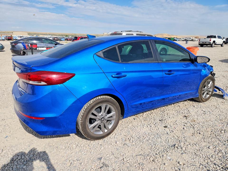 2017 Hyundai Elantra მანქანა იყიდება აუქციონზე, vin: KMHD84LFXHU401721, აუქციონის ნომერი: 61441696