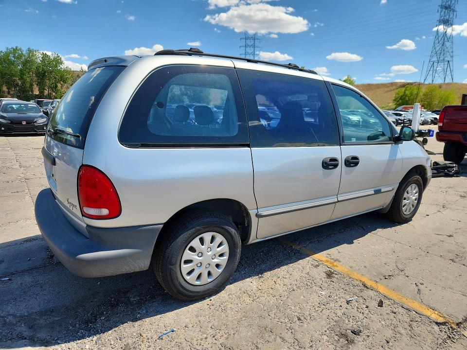 Продажа на аукционе авто 2000 Chrysler Voyager, vin: 2C4GJ2534YR647657, номер лота: 61706336