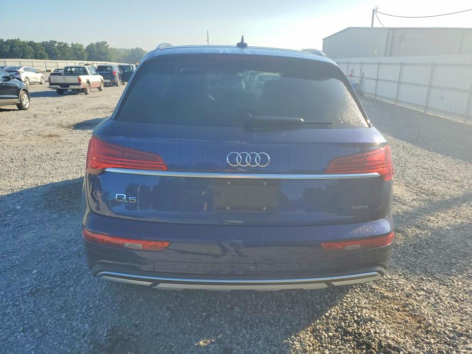 Продаж на аукціоні авто 2021 Audi Q5, vin: WA1CAAFY3M2077043, номер лоту: 60000136