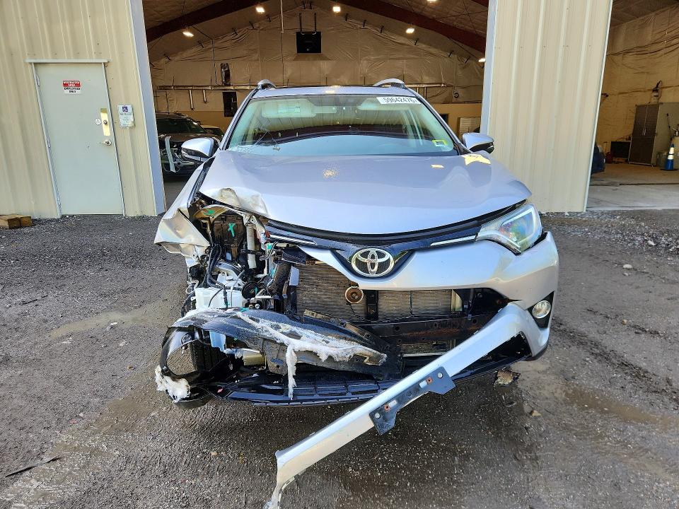 59642476 :رقم المزاد ، 2T3RFREV8GW435630 vin ، 2016 Toyota Rav4 مزاد بيع