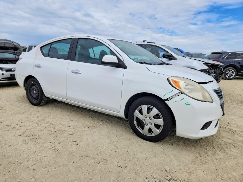 Продажа на аукционе авто 2013 Nissan Versa, vin: 3N1CN7AP1DL861332, номер лота: 61901506