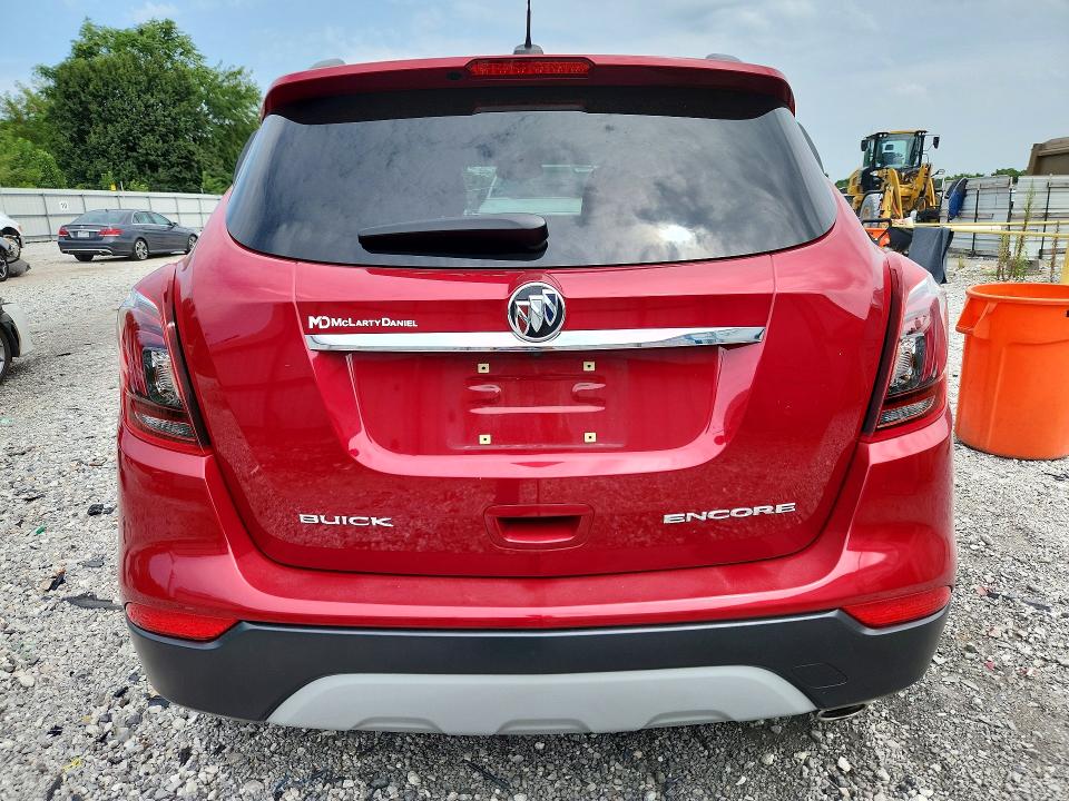 63197626 :رقم المزاد ، KL4CJASB7JB669736 vin ، 2018 Buick Encore مزاد بيع