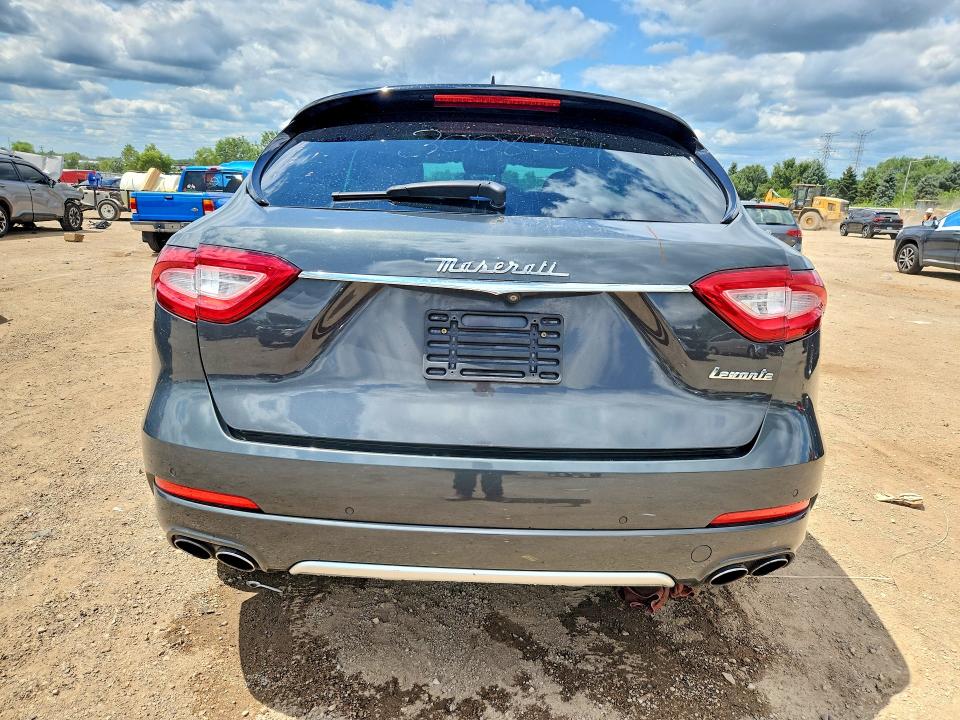 Продажа на аукционе авто 2017 Maserati Levante, vin: ZN661XUL4HX210560, номер лота: 61558356