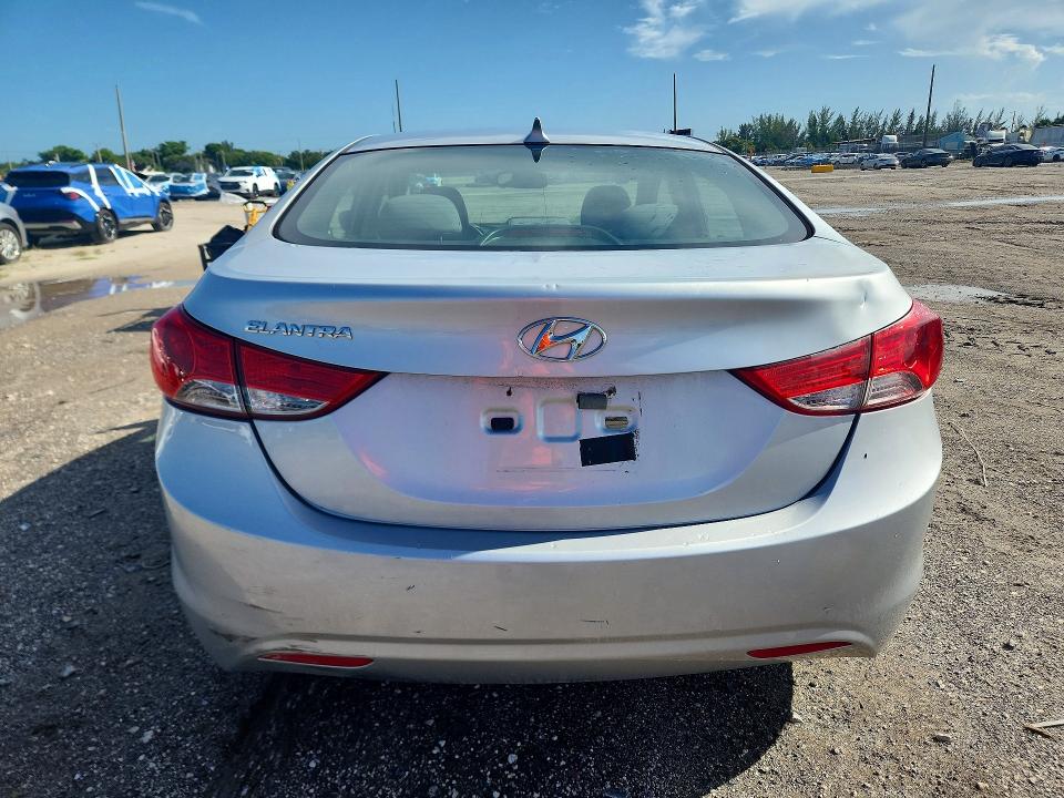 2013 Hyundai Elantra მანქანა იყიდება აუქციონზე, vin: 5NPDH4AE5DH442955, აუქციონის ნომერი: 59821826