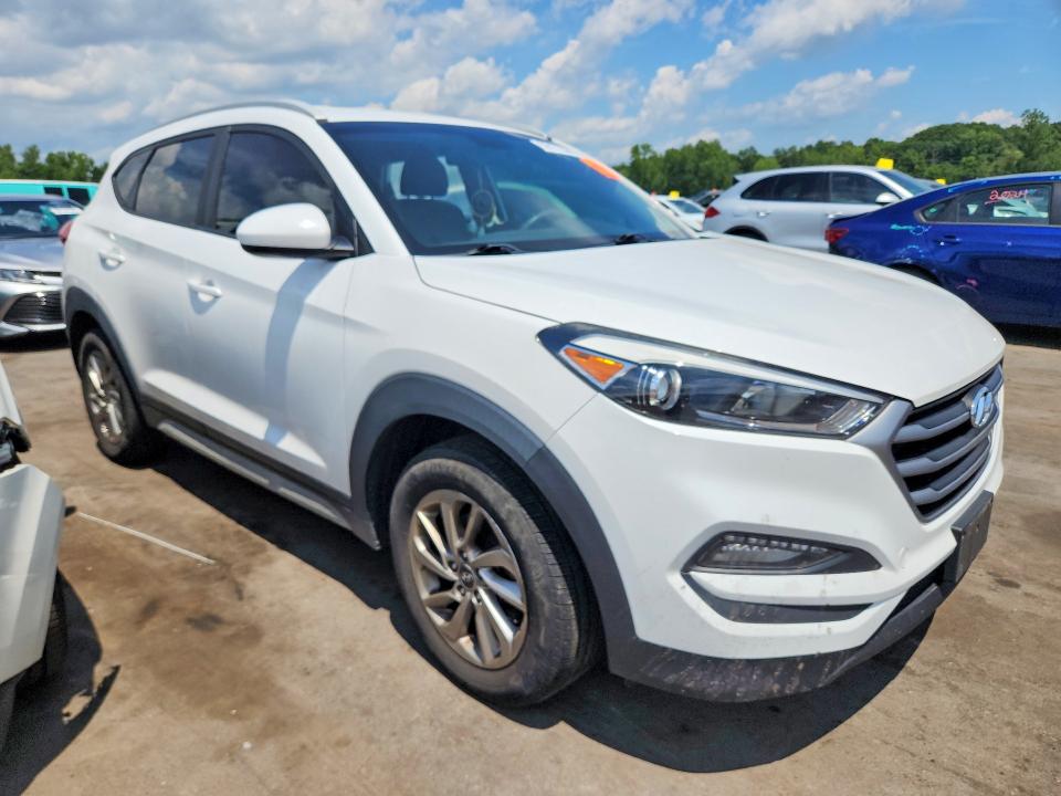2017 Hyundai Tucson მანქანა იყიდება აუქციონზე, vin: KM8J3CA42HU552453, აუქციონის ნომერი: 59172386
