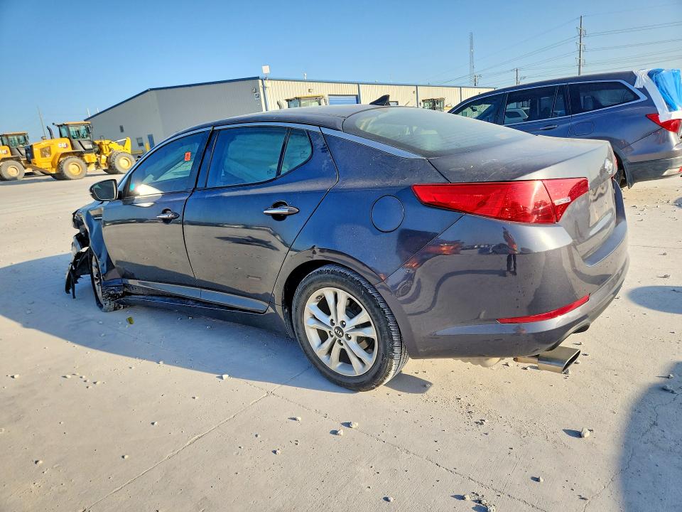 2011 Kia Optima მანქანა იყიდება აუქციონზე, vin: KNAGN4A76B5095895, აუქციონის ნომერი: 62040866