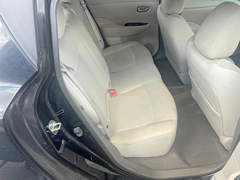 2011 Nissan Leaf მანქანა იყიდება აუქციონზე, vin: JN1AZ0CP1BT005036, აუქციონის ნომერი: 62499146