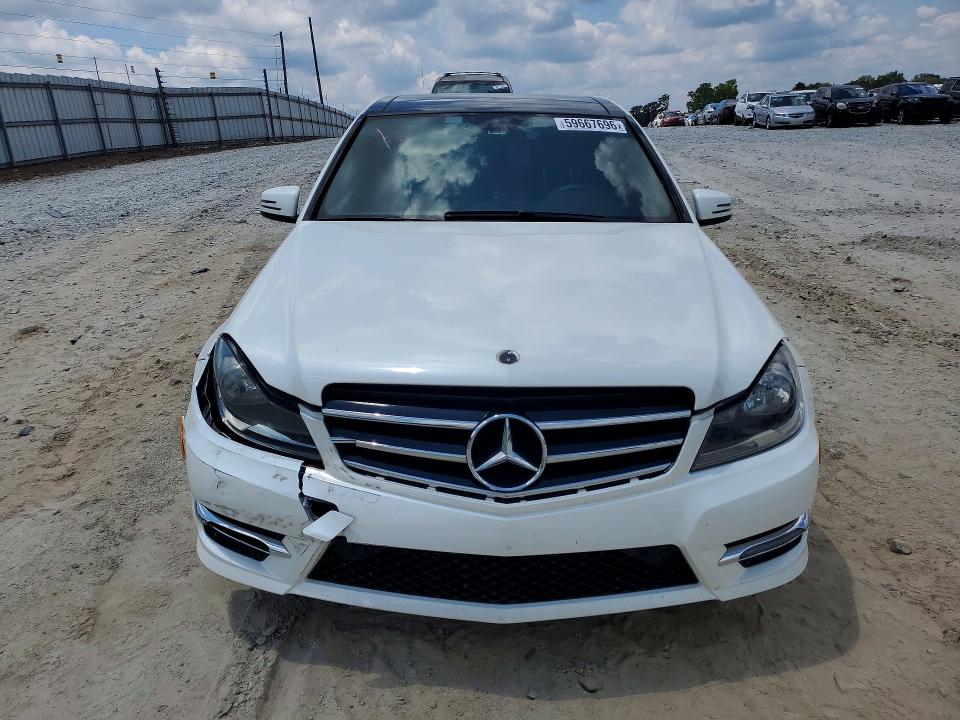 59667696 :رقم المزاد ، WDDGF5HB1EA913972 vin ، 2014 Mercedes-benz C مزاد بيع