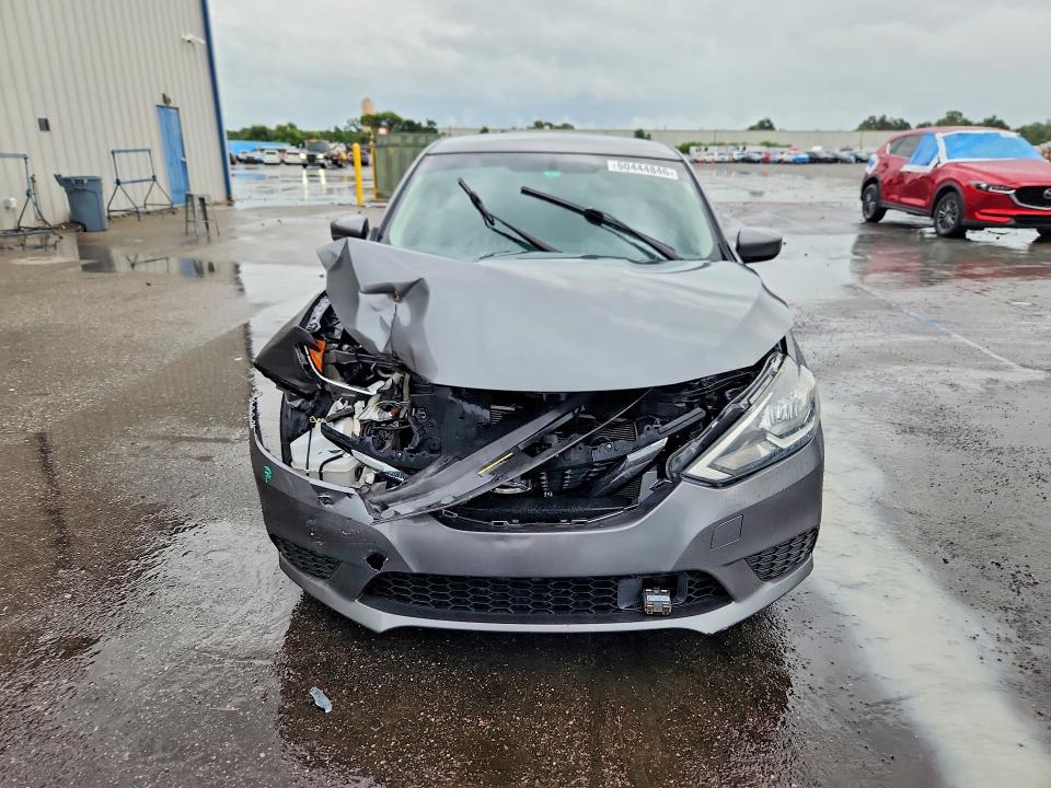 60444846 :رقم المزاد ، 3N1AB7AP9JY224039 vin ، 2018 Nissan Sentra مزاد بيع