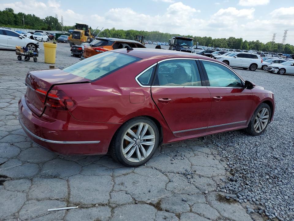 Продаж на аукціоні авто 2017 Volkswagen Passat, vin: 1VWCT7A39HC055169, номер лоту: 61909486