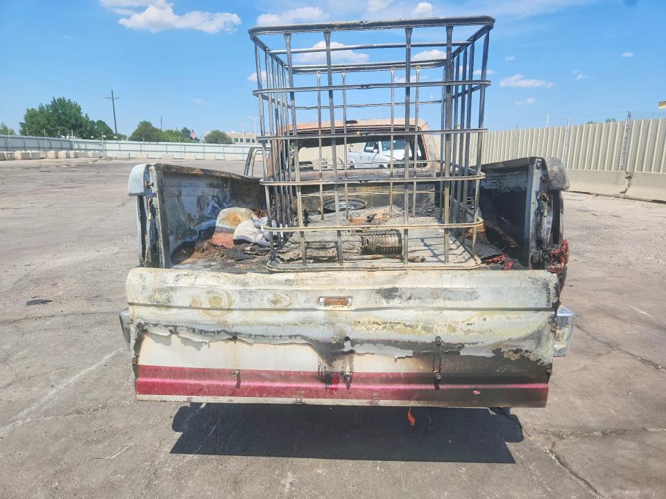 1992 Ford F250 მანქანა იყიდება აუქციონზე, vin: 1FTHX26G6NKA00854, აუქციონის ნომერი: 60801396