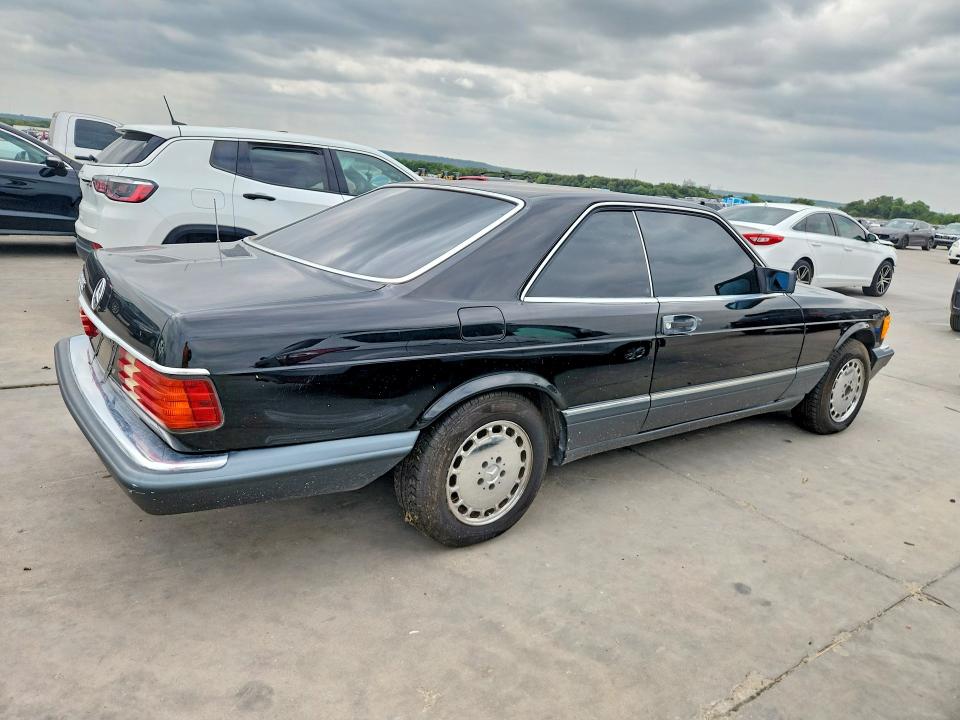 62509786 :رقم المزاد ، WDBCA45D0HA337768 vin ، 1987 Mercedes-benz 560 مزاد بيع