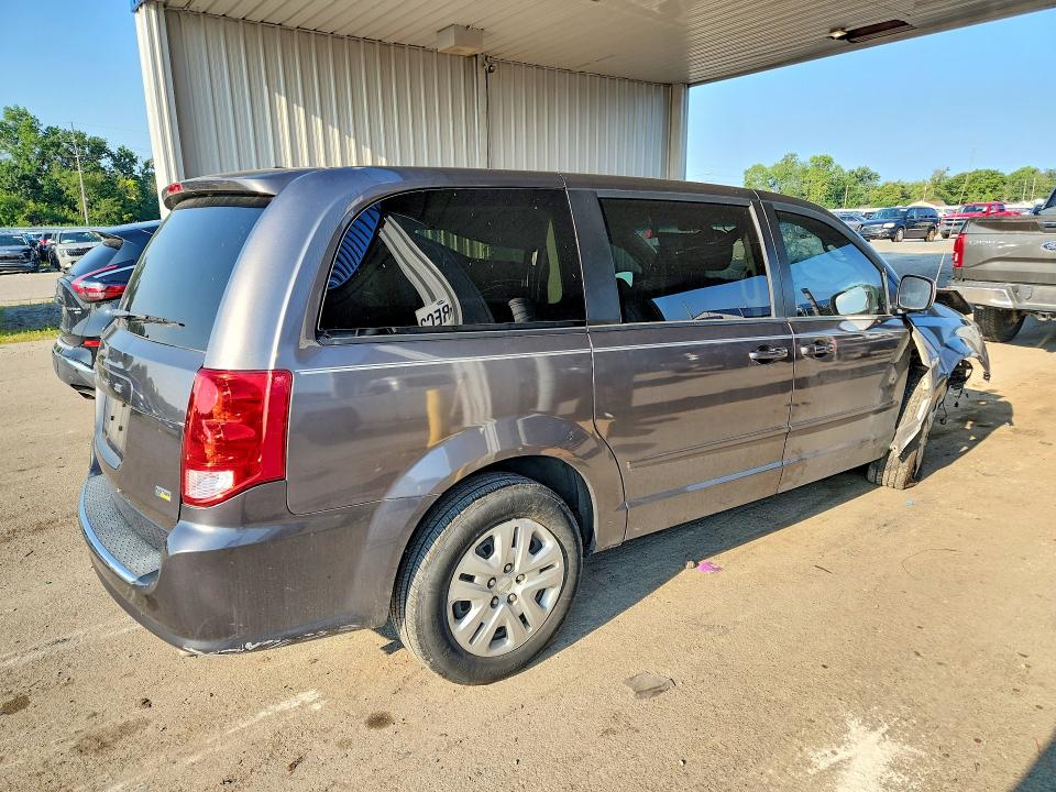 62820346 :رقم المزاد ، 2C4RDGBG3HR824607 vin ، 2017 Dodge Grand Caravan مزاد بيع