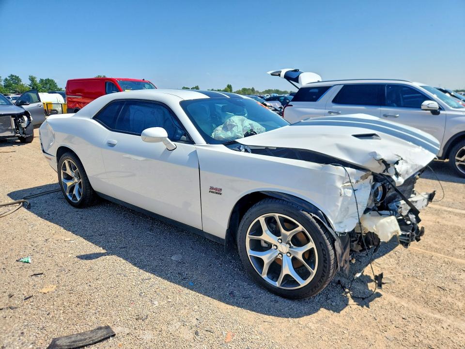 59747386 :رقم المزاد ، 2C3CDZBT0GH226370 vin ، 2016 Dodge Challenger مزاد بيع