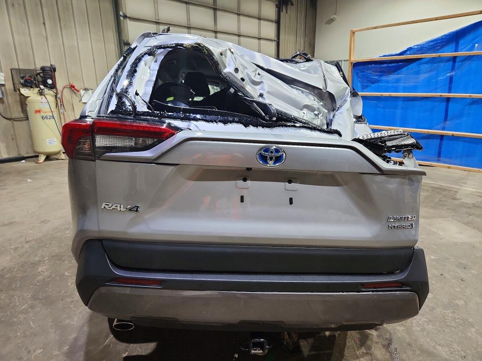 61991126 :رقم المزاد ، 4T3D6RFV3MU020932 vin ، 2021 Toyota Rav4 مزاد بيع