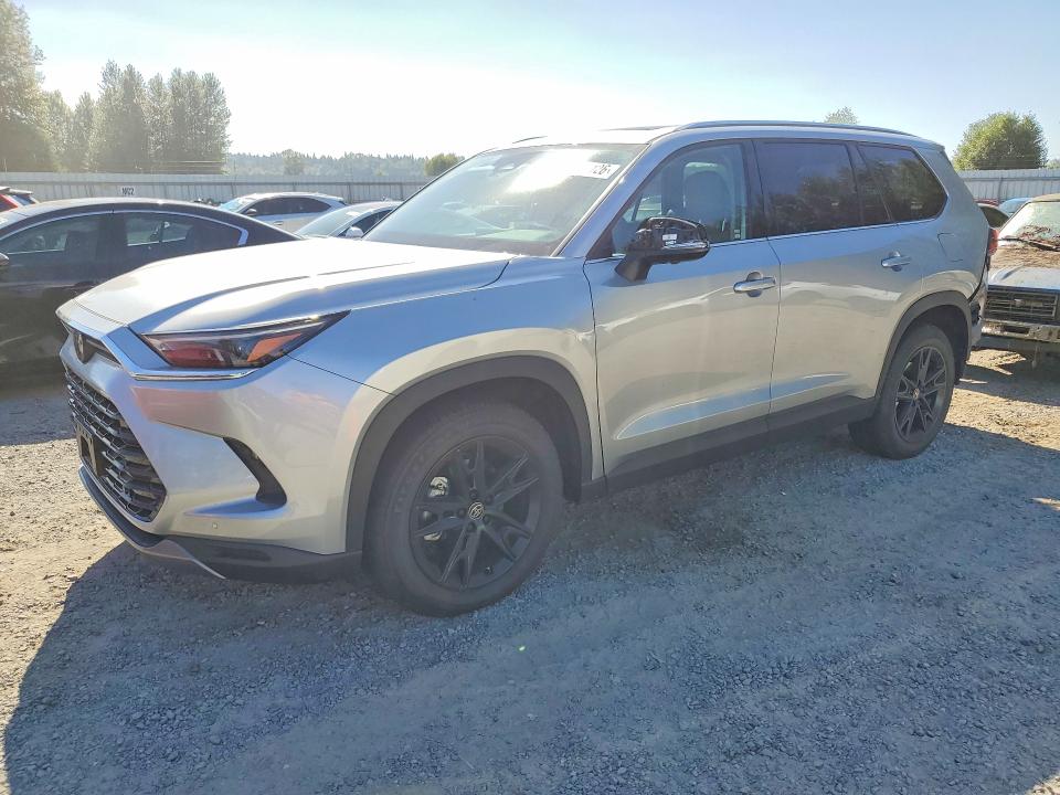 62624126 :رقم المزاد ، 5TDAAAB50RS036572 vin ، 2024 Toyota Grand Highlander مزاد بيع
