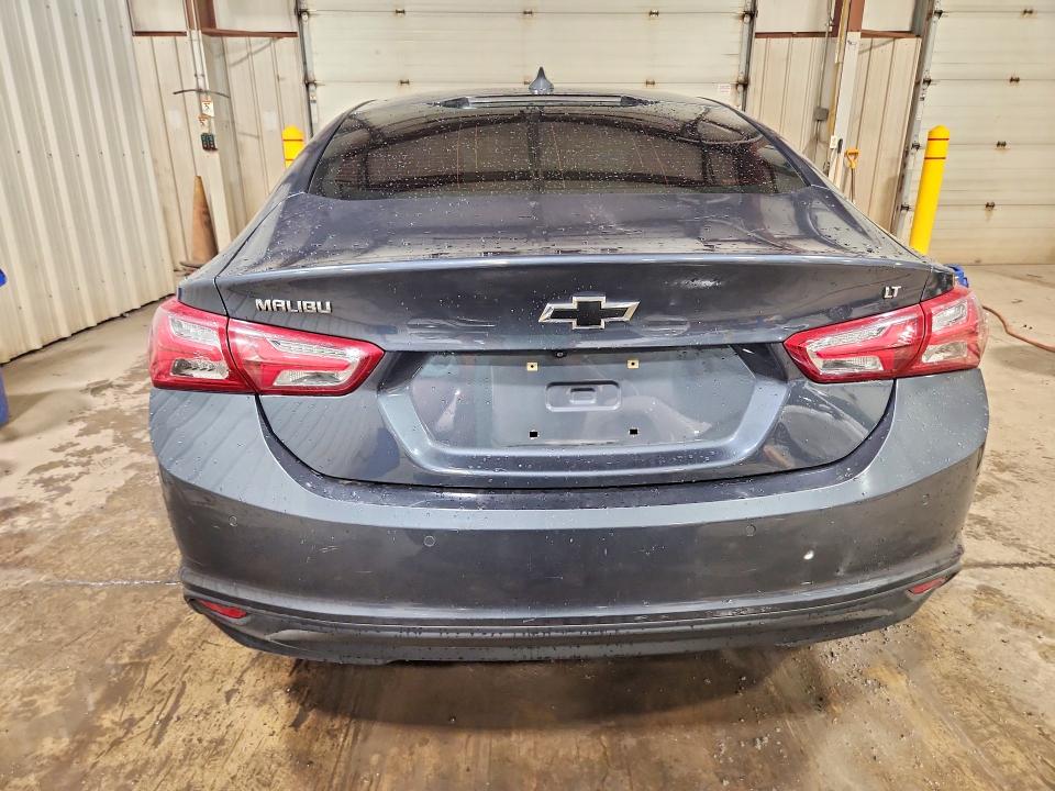 62432646 :رقم المزاد ، 1G1ZD5ST8KF197203 vin ، 2019 Chevrolet Malibu مزاد بيع