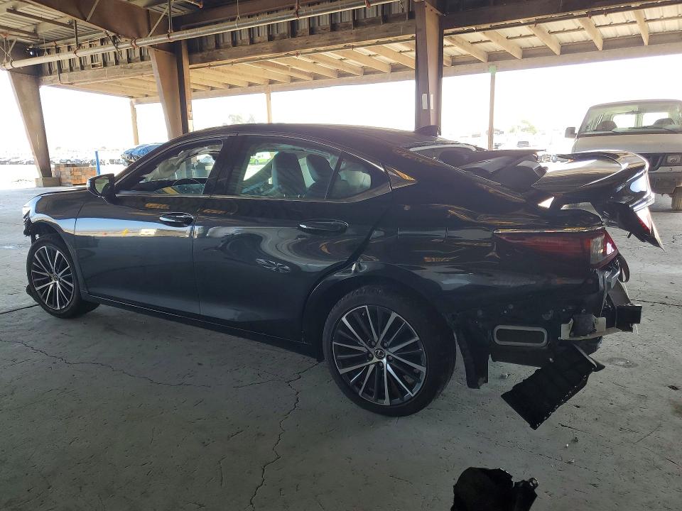 61089206 :رقم المزاد ، 58ADA1C14PU031252 vin ، 2023 Lexus Es 300h مزاد بيع
