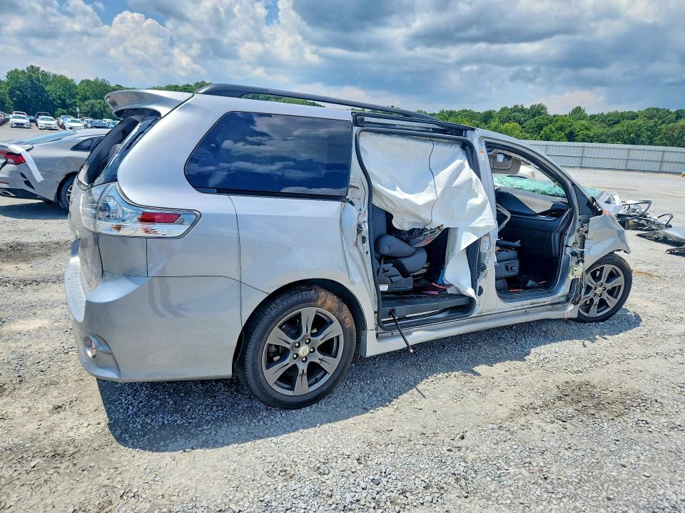 Продаж на аукціоні авто 2017 Toyota Sienna, vin: 5TDXZ3DC4HS892241, номер лоту: 60241016