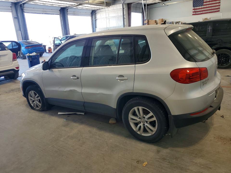 2012 Volkswagen Tiguan მანქანა იყიდება აუქციონზე, vin: WVGBV7AXXCW542699, აუქციონის ნომერი: 60829176