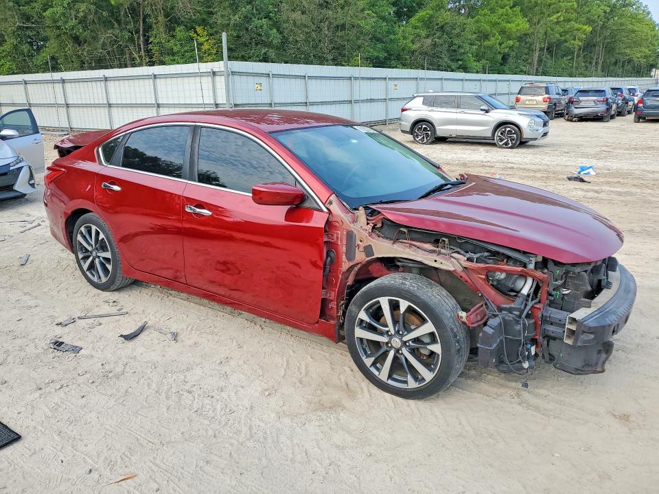 2017 Nissan Altima მანქანა იყიდება აუქციონზე, vin: 1N4AL3AP4HC272592, აუქციონის ნომერი: 61602766