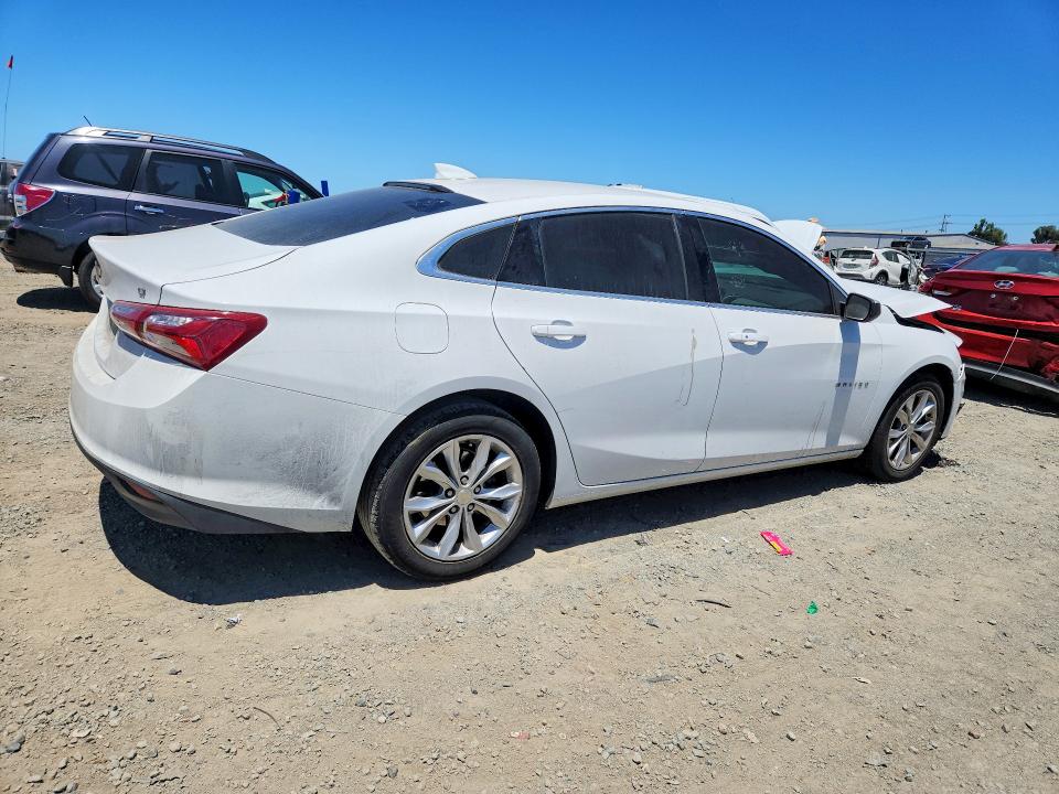 62001376 :رقم المزاد ، 1G1ZD5ST2NF136871 vin ، 2022 Chevrolet Malibu مزاد بيع
