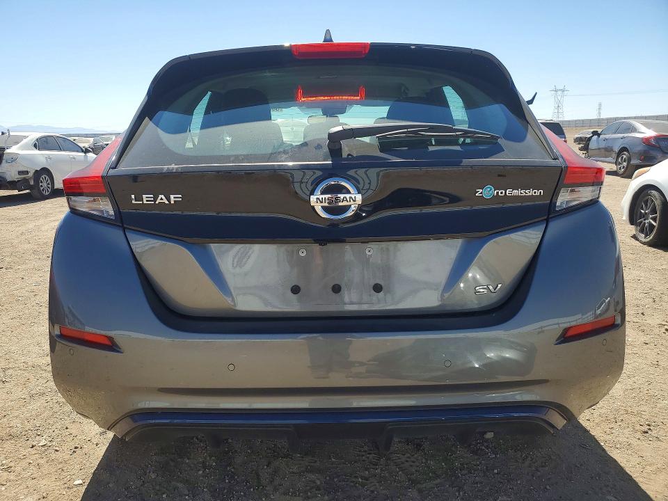 59323426 :رقم المزاد ، 1N4AZ1CV2MC551435 vin ، 2021 Nissan Leaf مزاد بيع