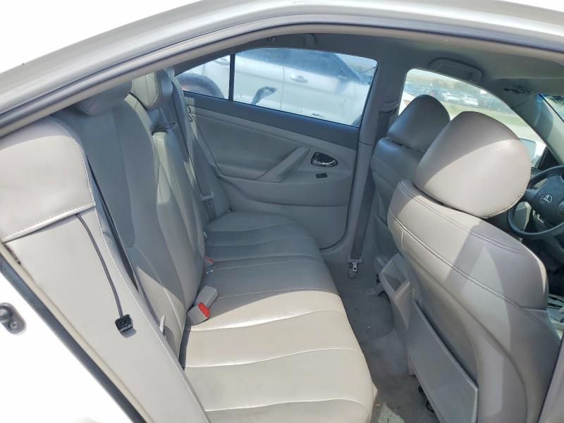 61088406 :رقم المزاد ، 4T1BE46KX7U617902 vin ، 2007 Toyota Camry مزاد بيع